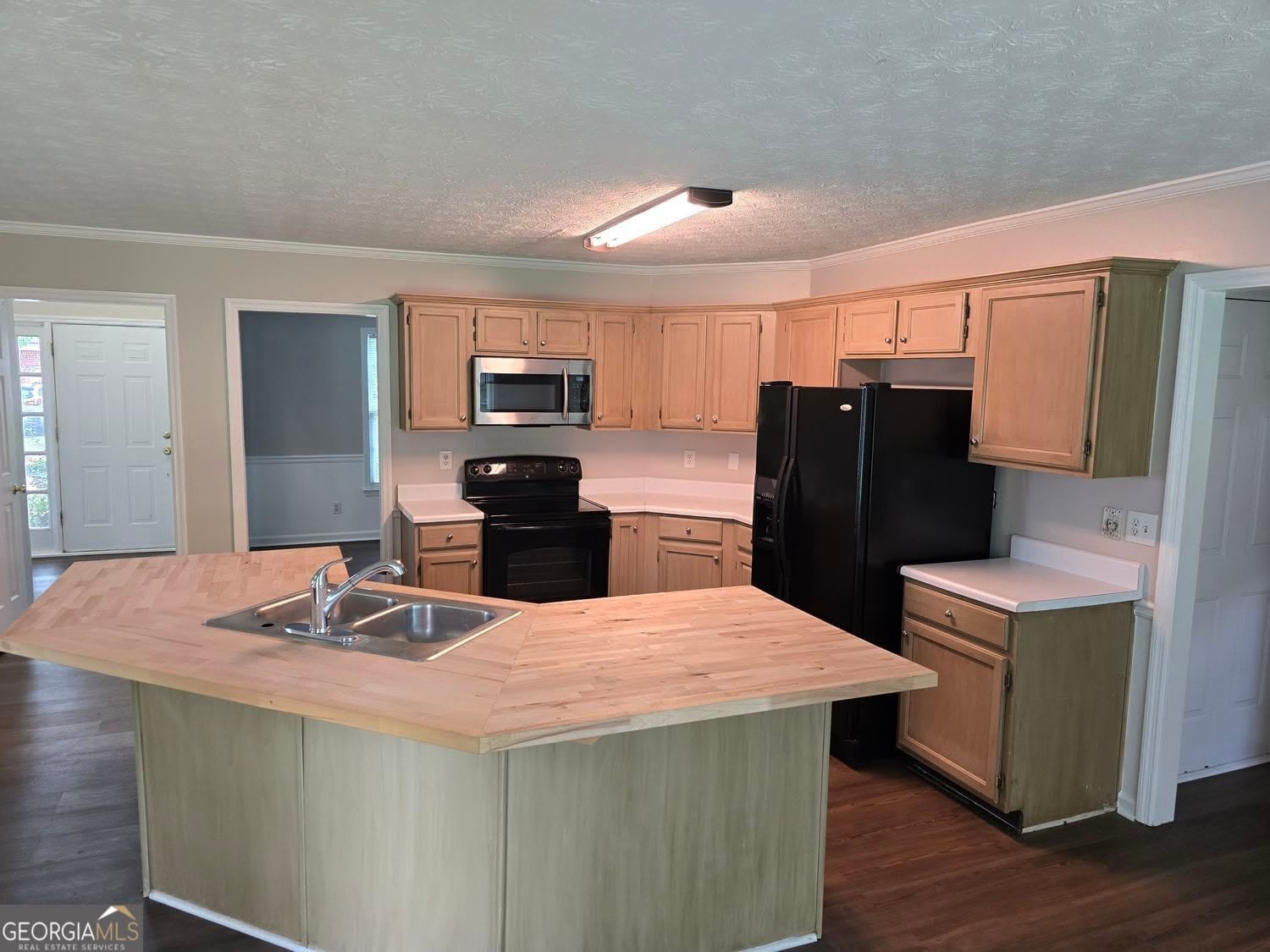 724 Jamie Way NE – photo 2