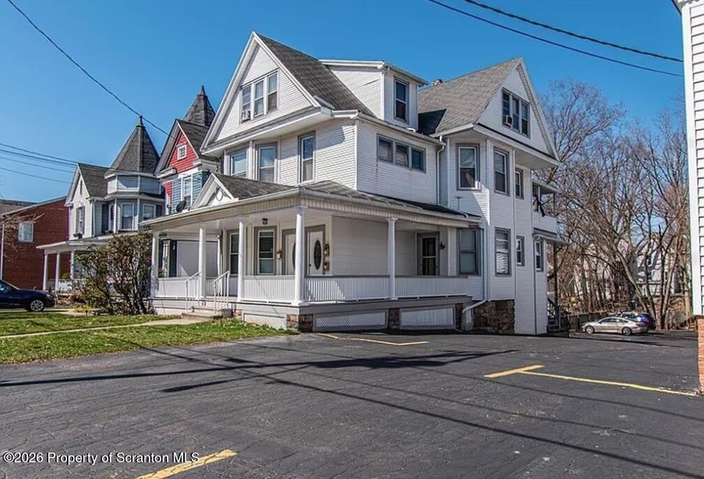 1635 Wyoming Avenue – photo 1