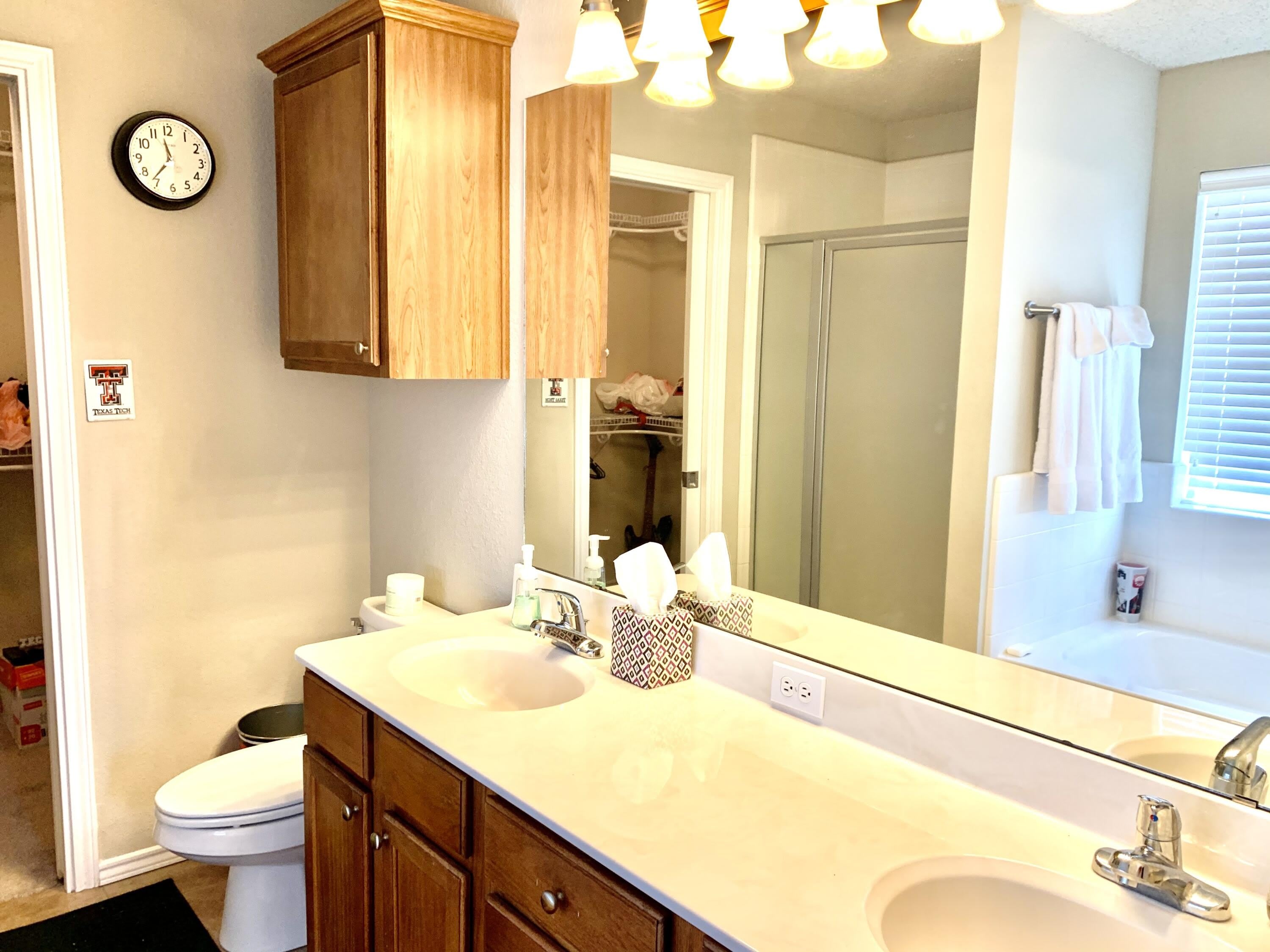 2105 Main Street – photo 3