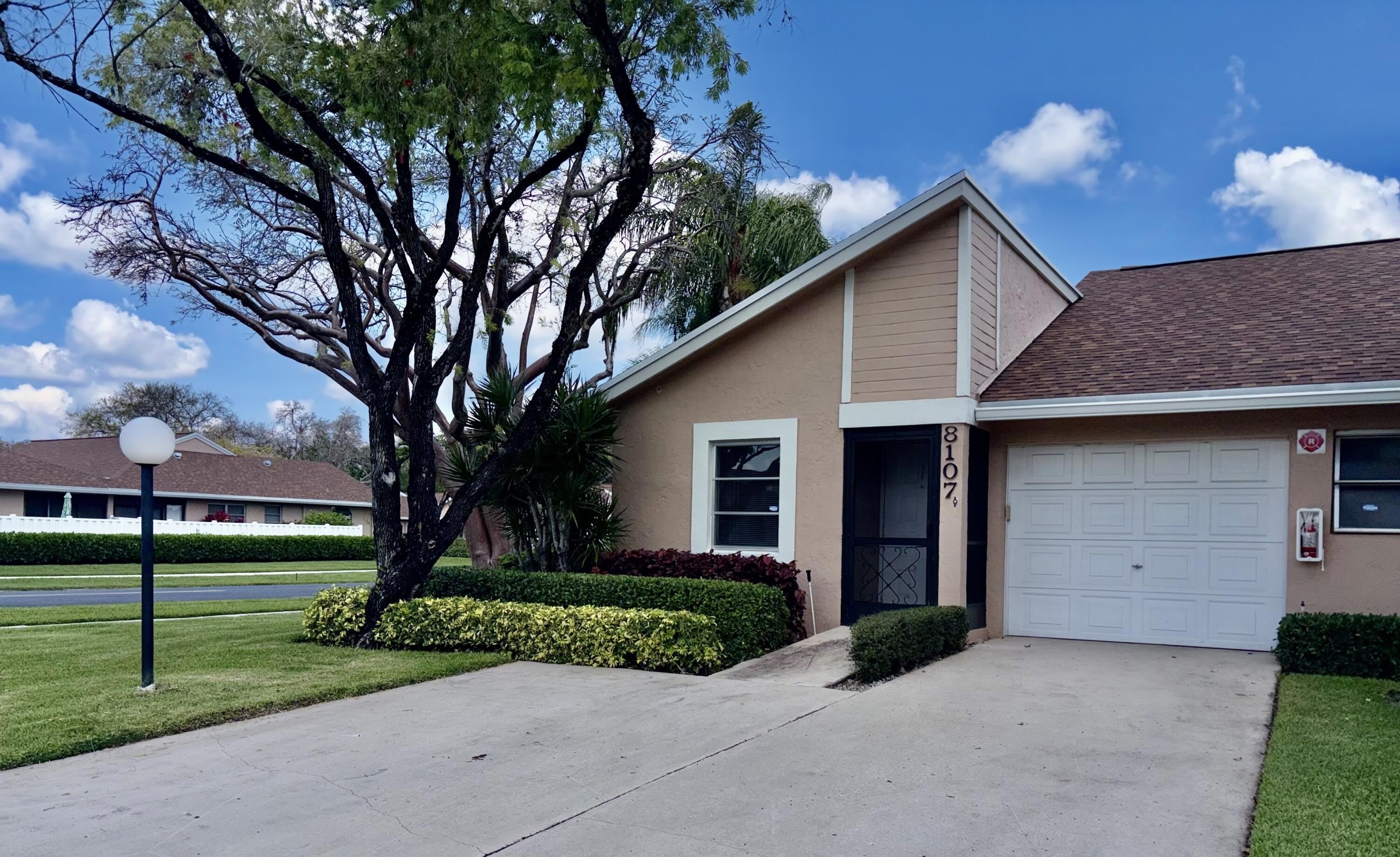 8107 Summerbreeze Lane – photo 1