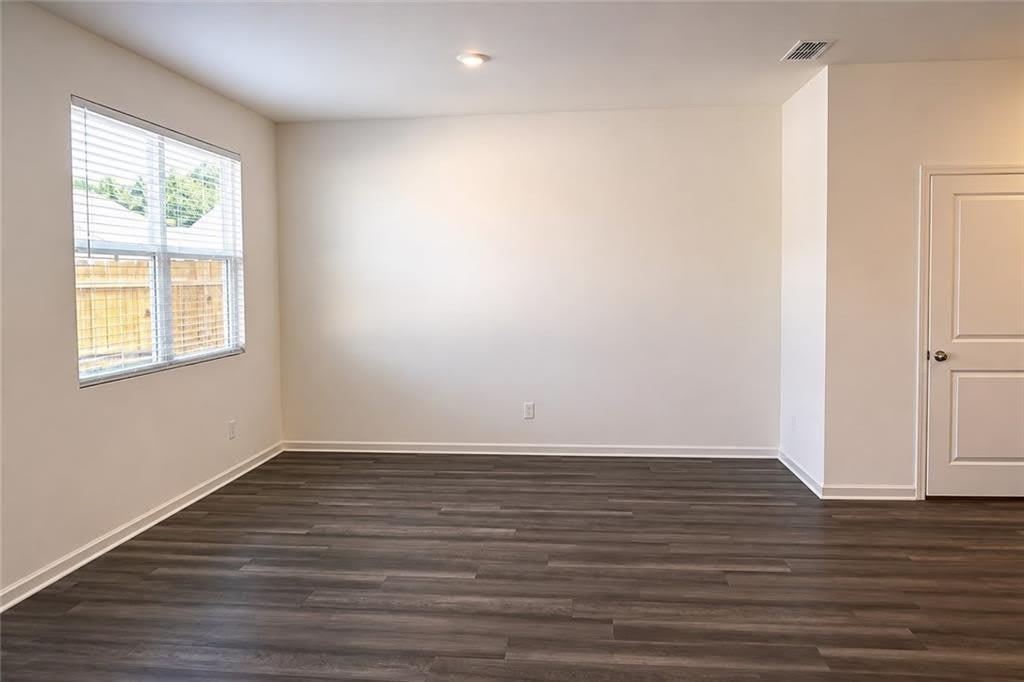 2095 Emerson Dr – photo 5