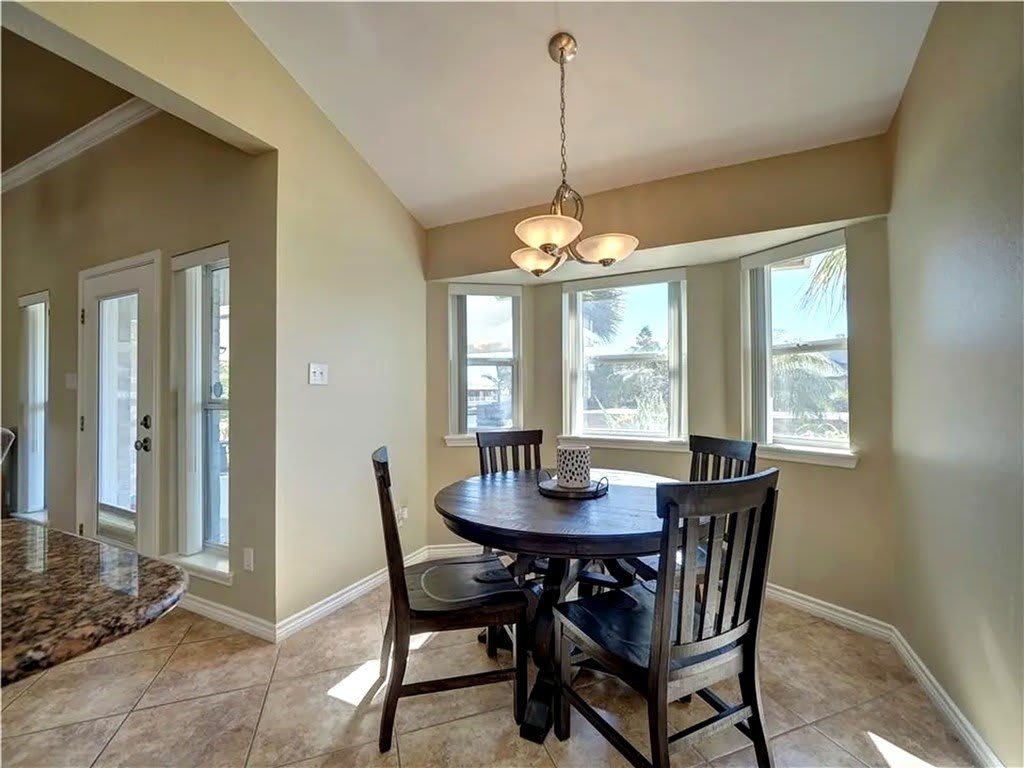 14153 Atascadera Avenue – photo 5