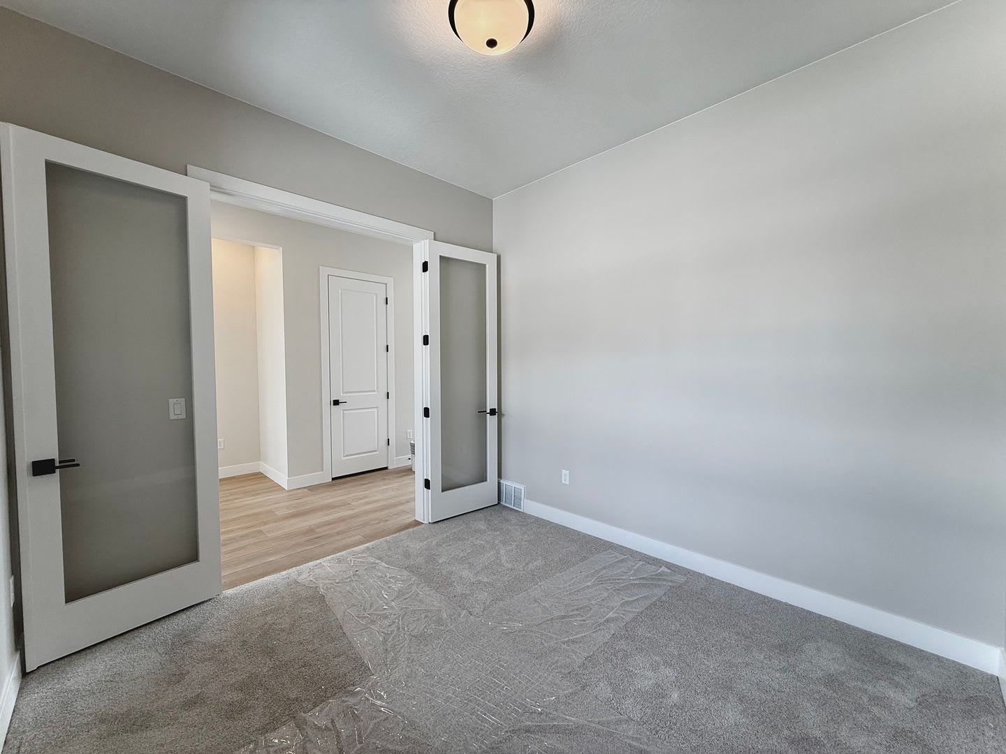 Brand-New Luxury Rental – photo 4