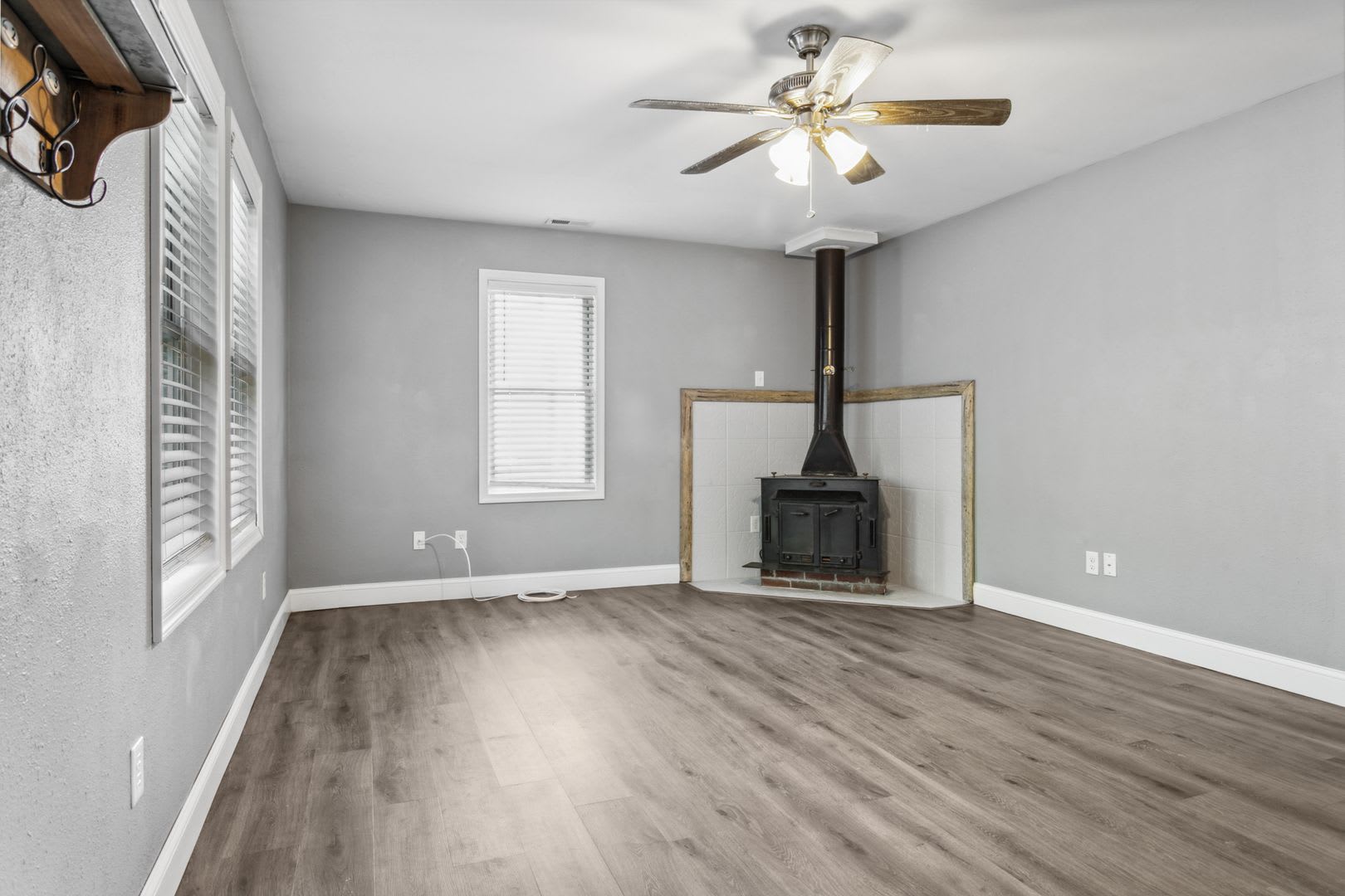 409 Goosley Road Yorktown 23690 – photo 5