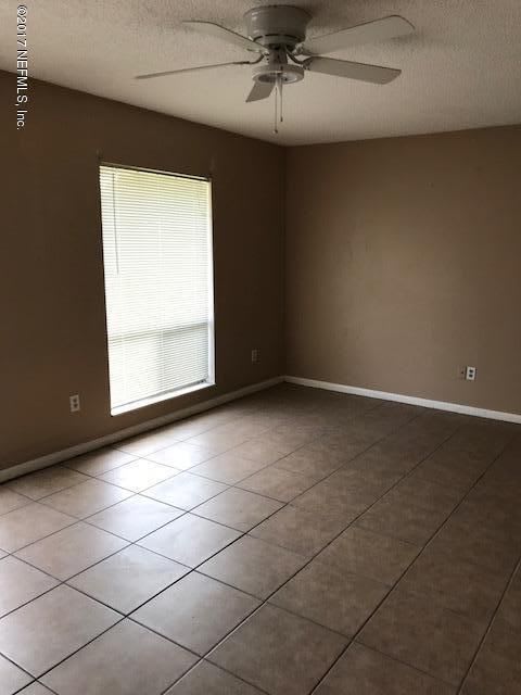 808 Meadowbrook Drive Unit C – photo 3