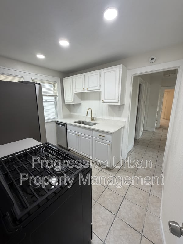 4345 West 48th Street – photo 3