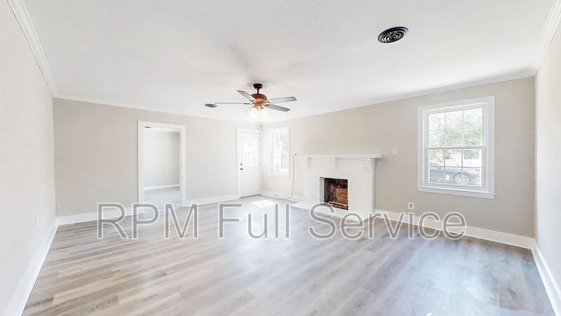 246A East Woodrow Street – photo 2