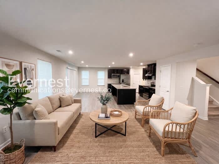 1344 Tree House Drive – photo 3