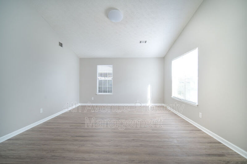 2840 Peeblebrook Court – photo 4