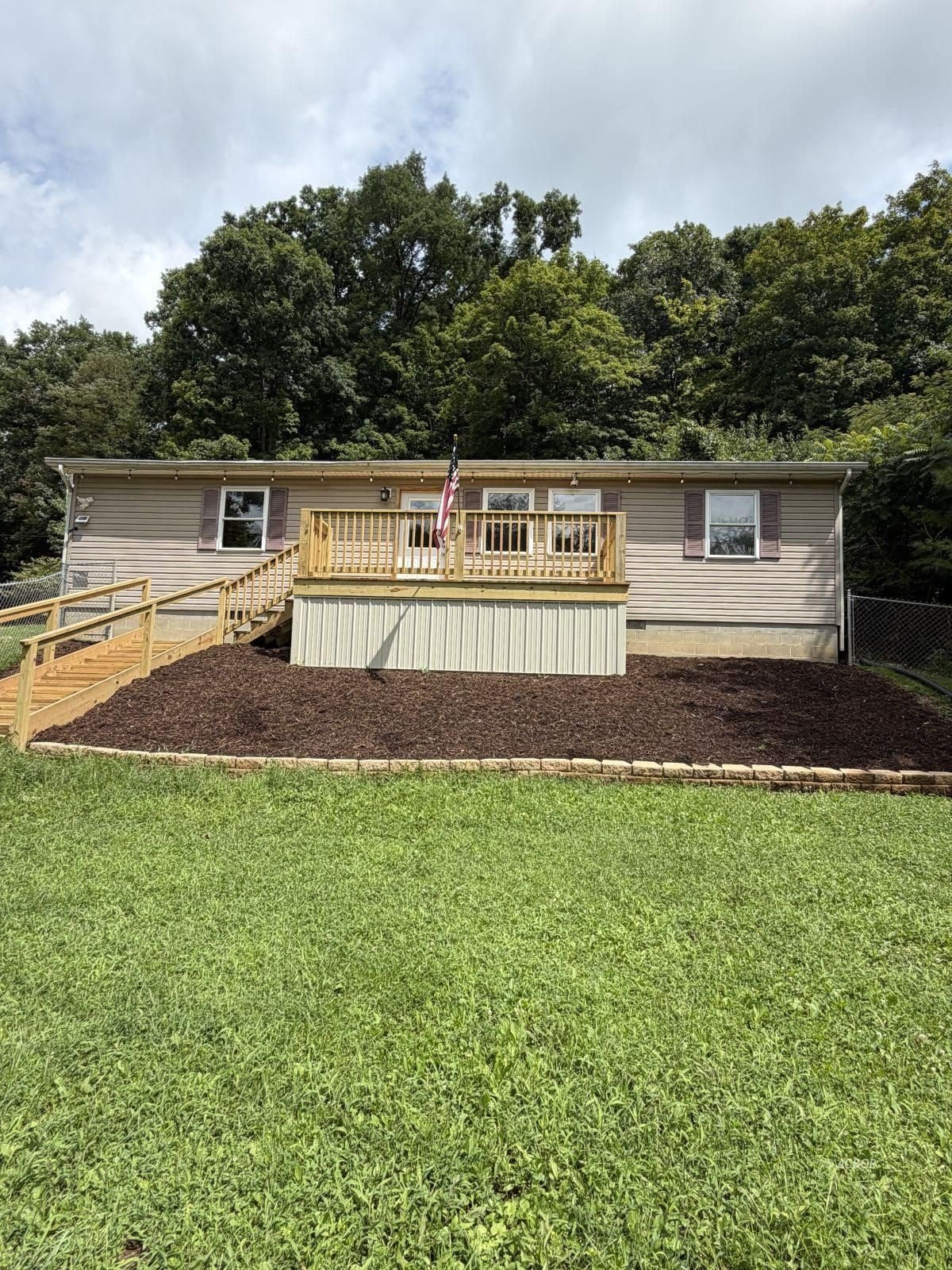 2048 Georges Creek Rd – photo 2