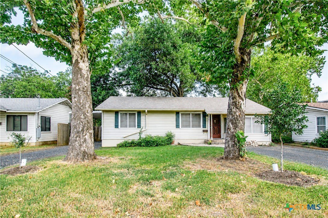 4510 Russell Drive – photo 1