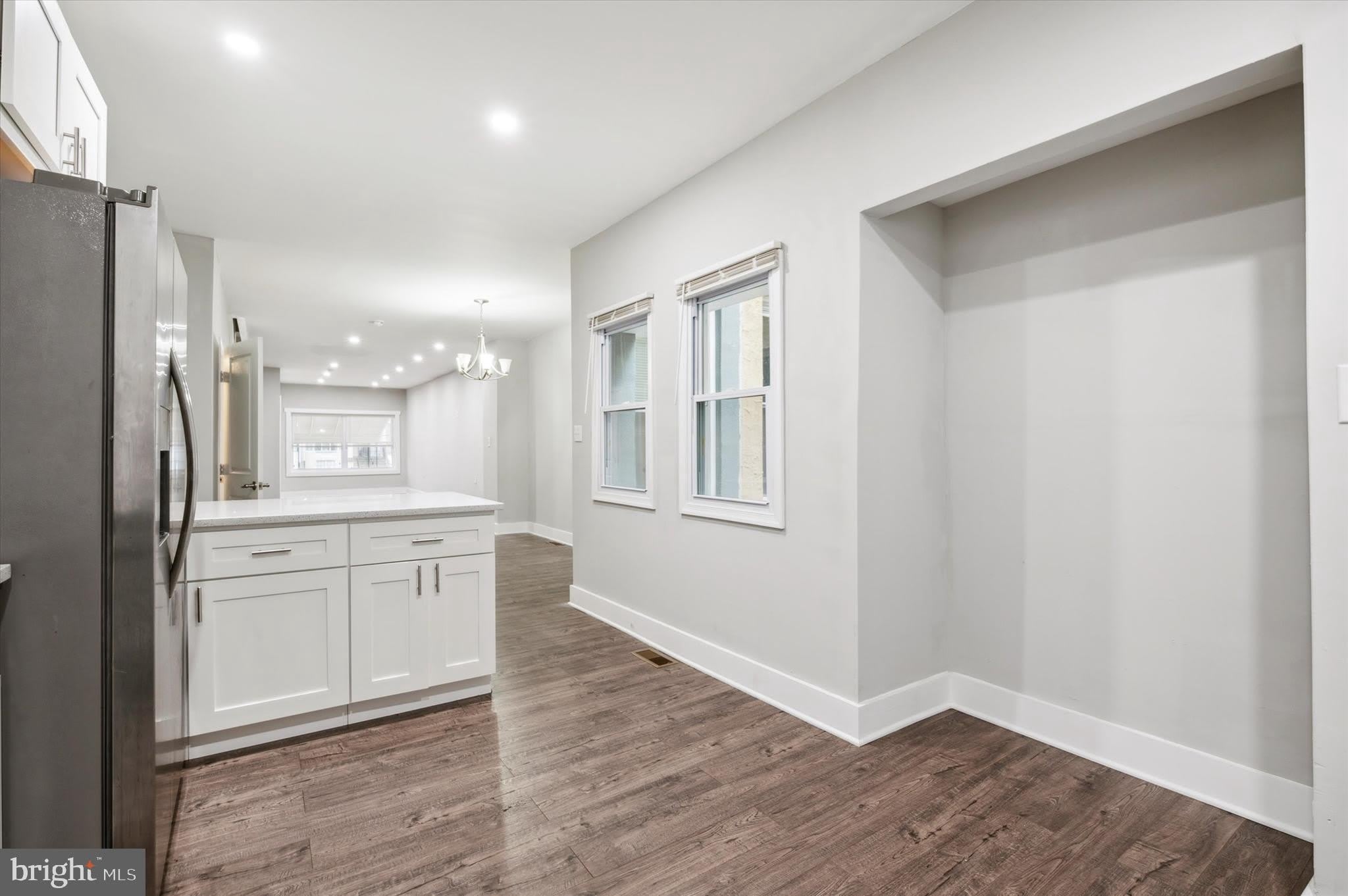 3304 W ALLEGHENY Avenue – photo 2