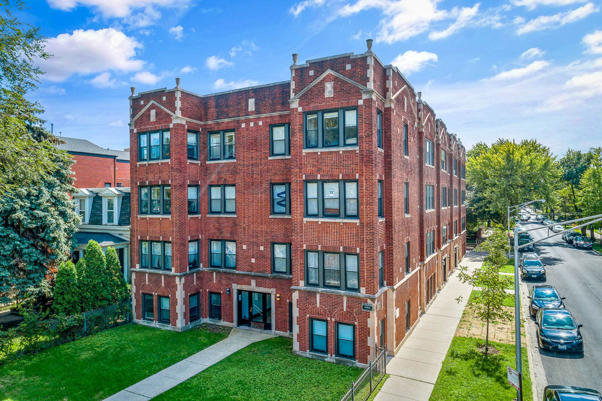 2455 West Logan Blvd – photo 1