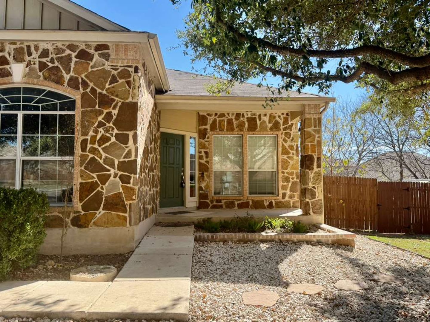 Discover Spacious One-Story Living in Mockingbird Heights! – photo 3