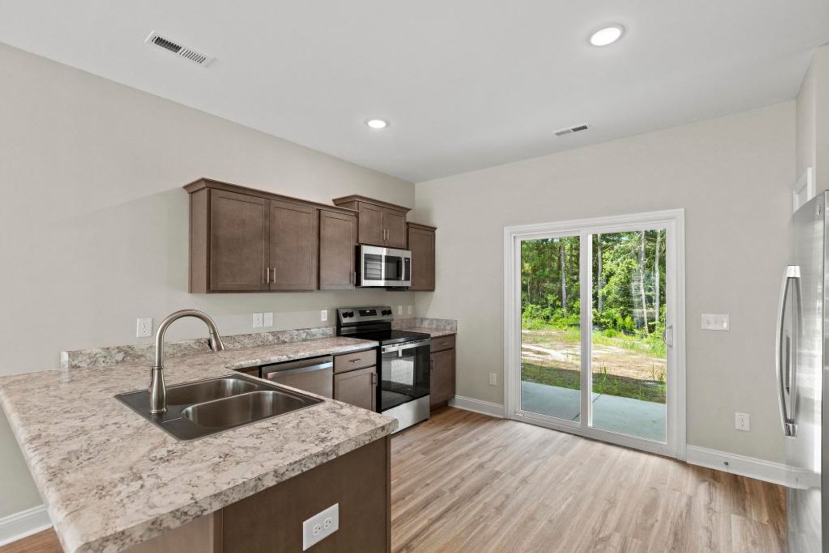 Be the 1st To Live in this Beautiful Home! – photo 5
