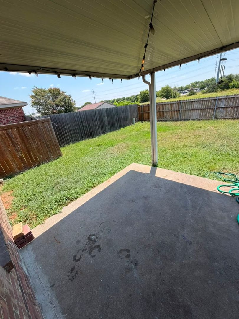 1001 BROOKHAVEN DR – photo 4
