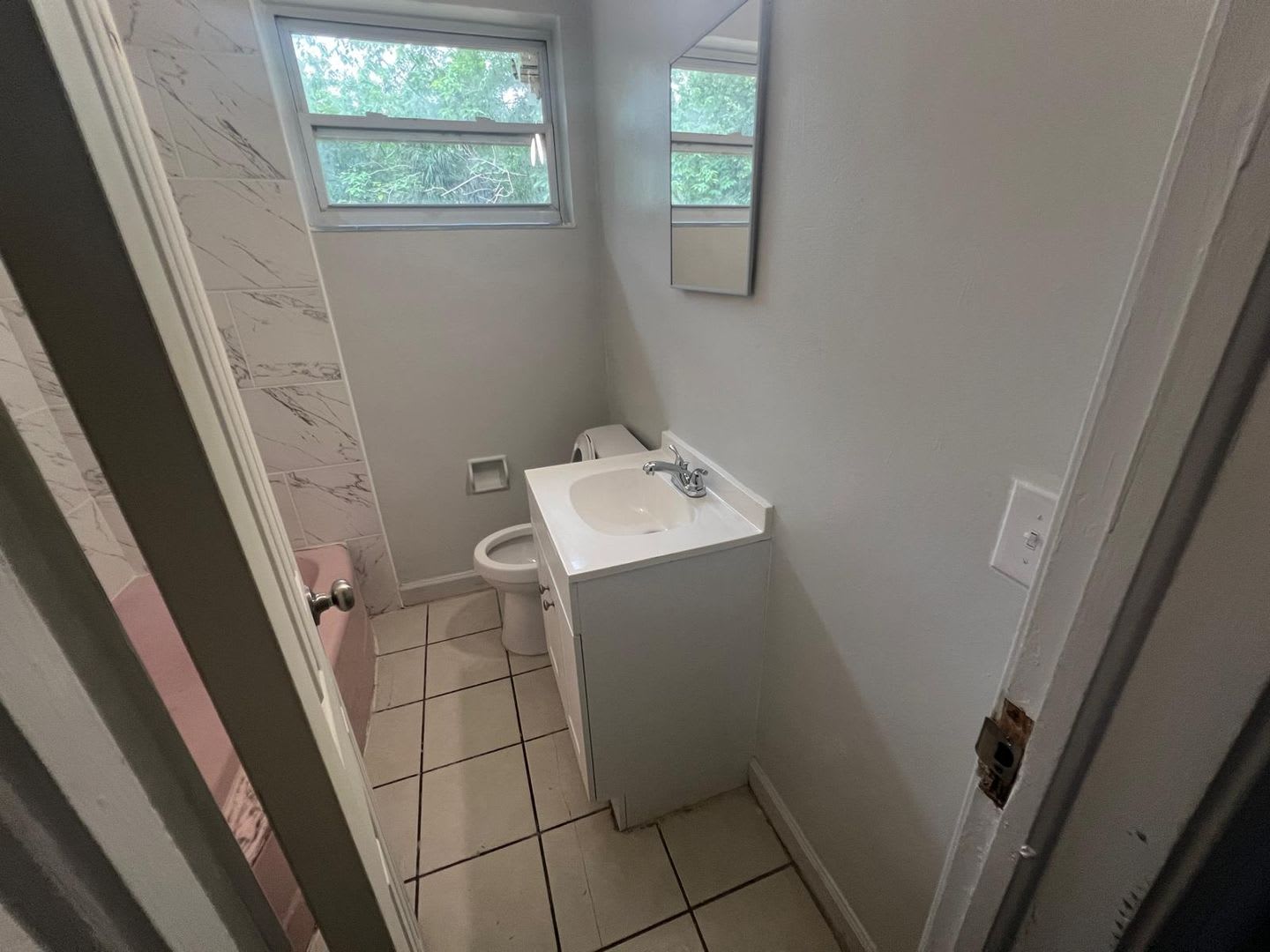 3 bedroom, 1 bathroom single-family home in the Arlington area – photo 3