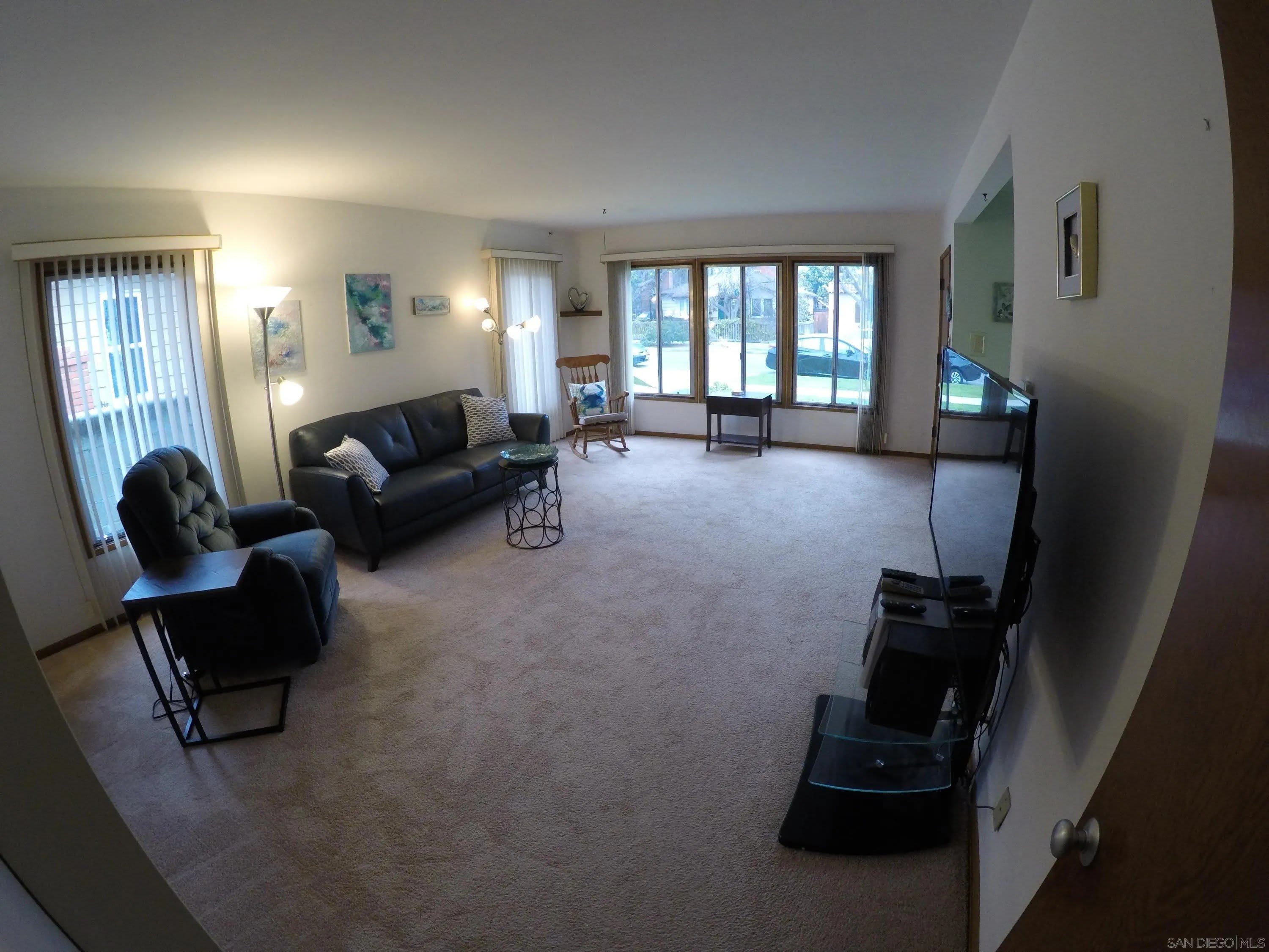 4209 Lafayette Pl – photo 3