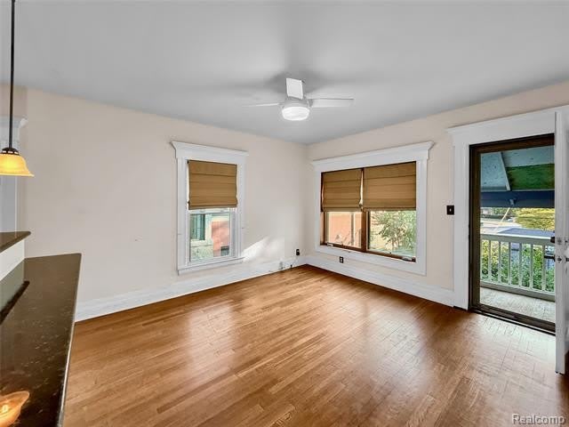 1027 LAKEPOINTE Street – photo 4