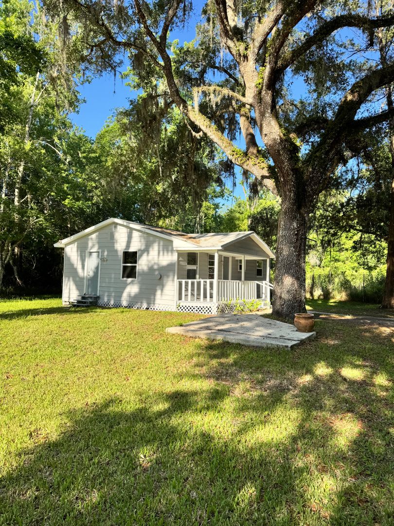 203 D St. Brooksville – photo 2
