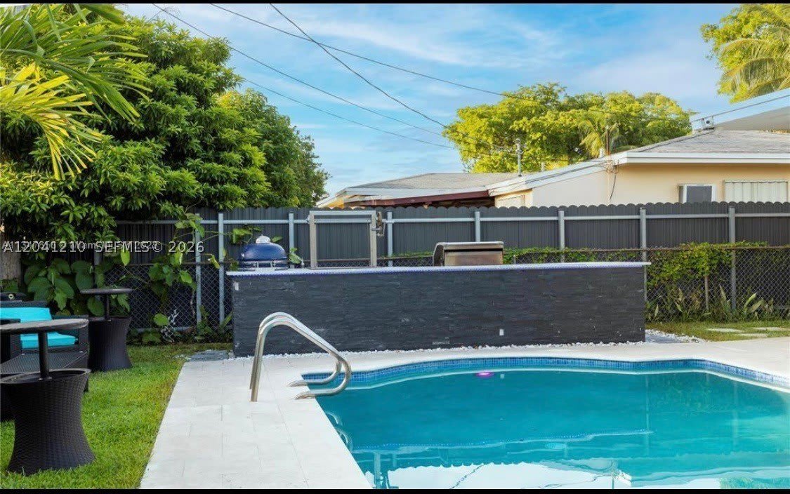 16100 NE 9th Ct – photo 5