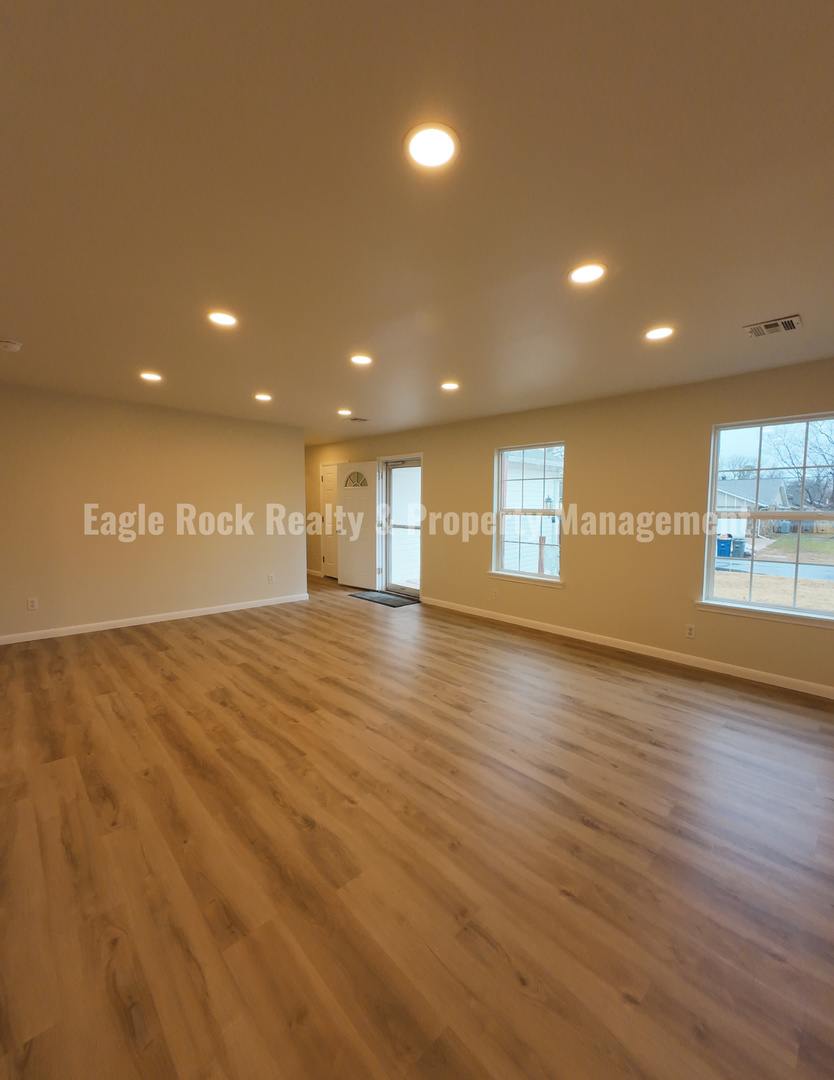 South Tulsa Home for Rent (4beds/2baths) – photo 4