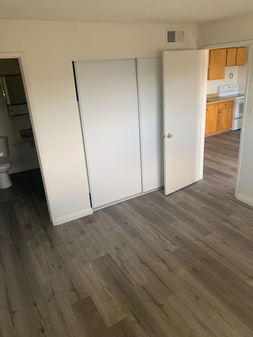 1 Bedroom 1 Bath In Central Las Vegas – photo 2