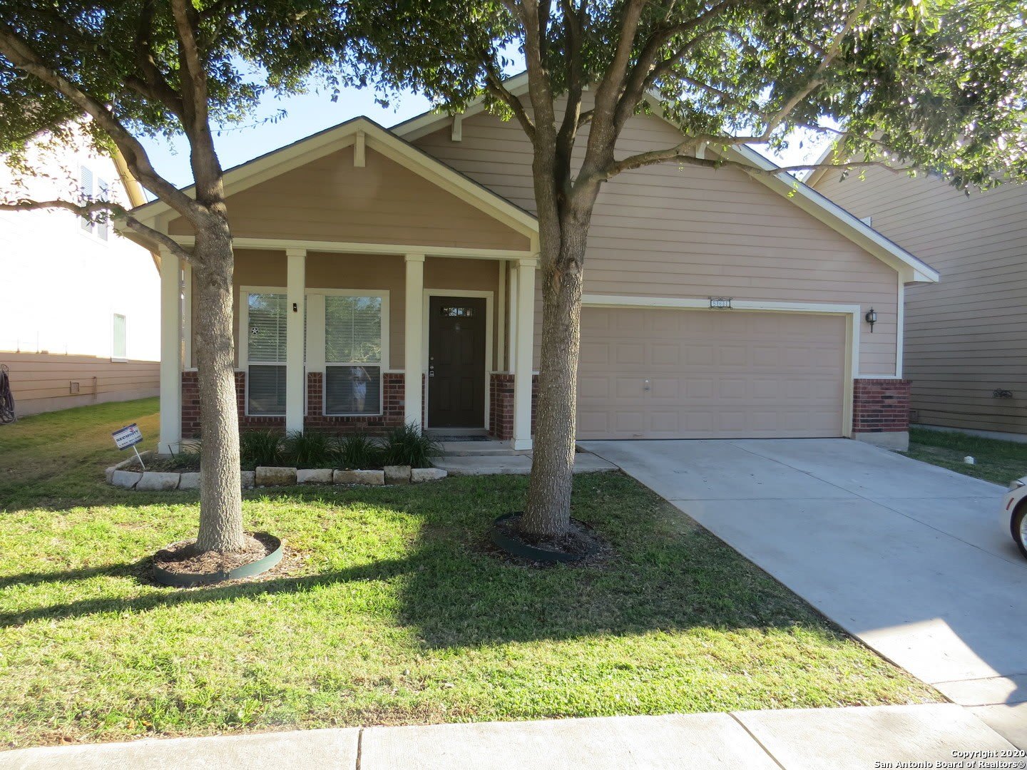 561 SLIPPERY ROCK – photo 2