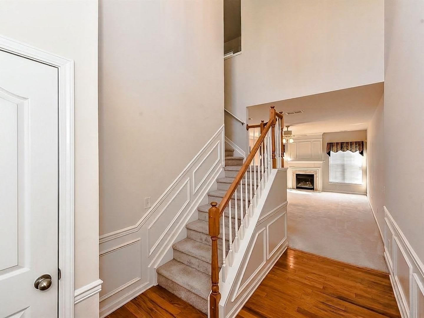 Charming Townhome located in the Blakeney Preserve in Charlotte! – photo 2