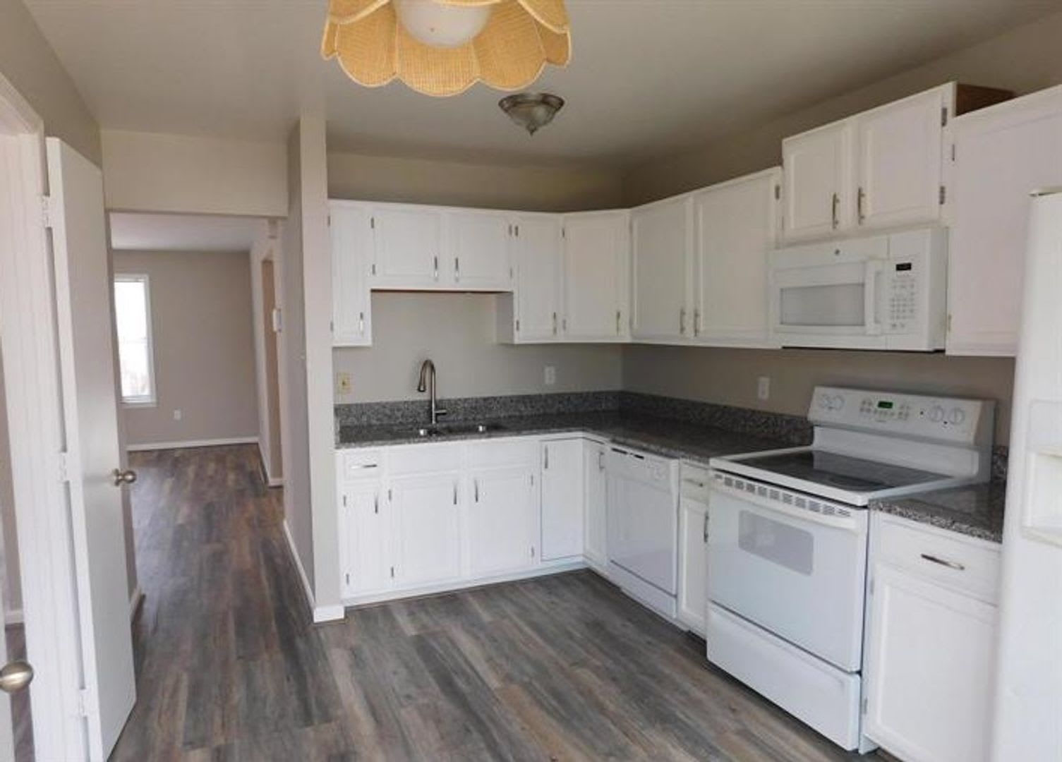 100 Mayfair Pl – photo 2
