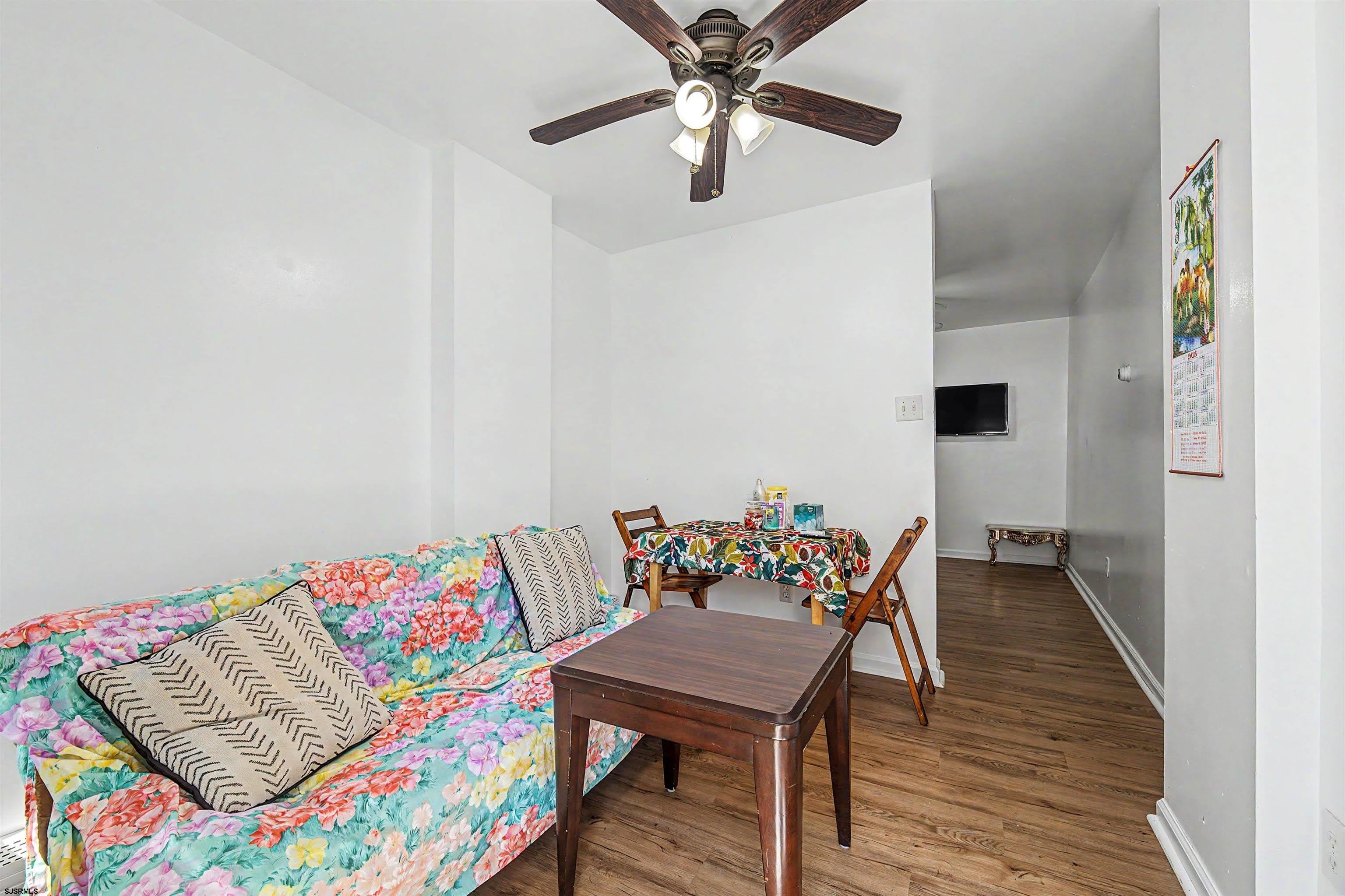 101 N Brighton Ave – photo 4