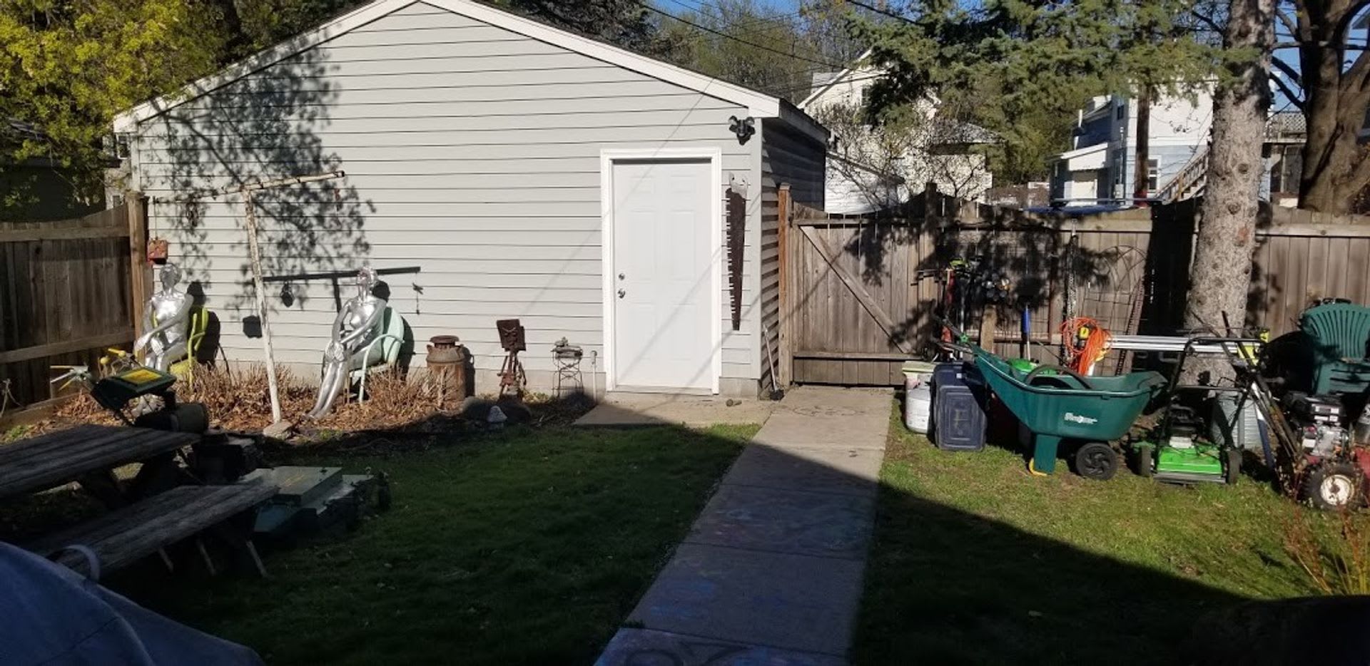 Spacious 5-Bedroom Home Near the University of Minnesota – photo 3