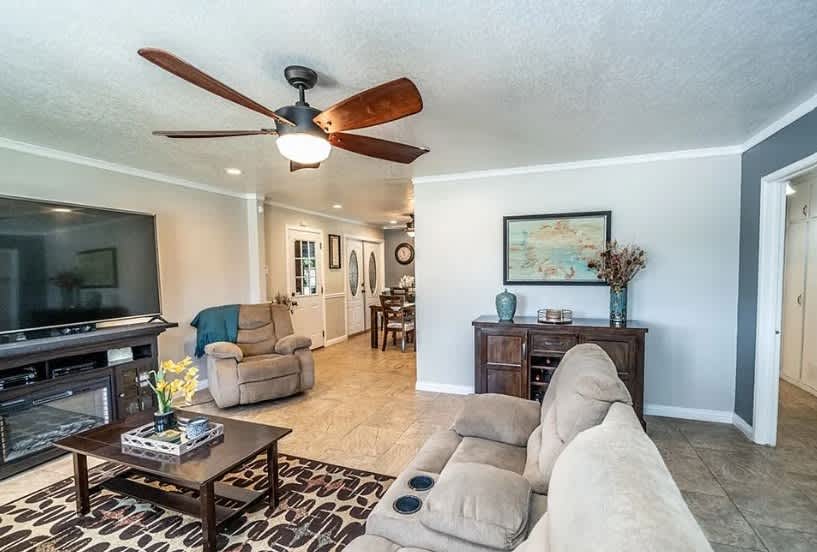 215 South Florette Street – photo 4