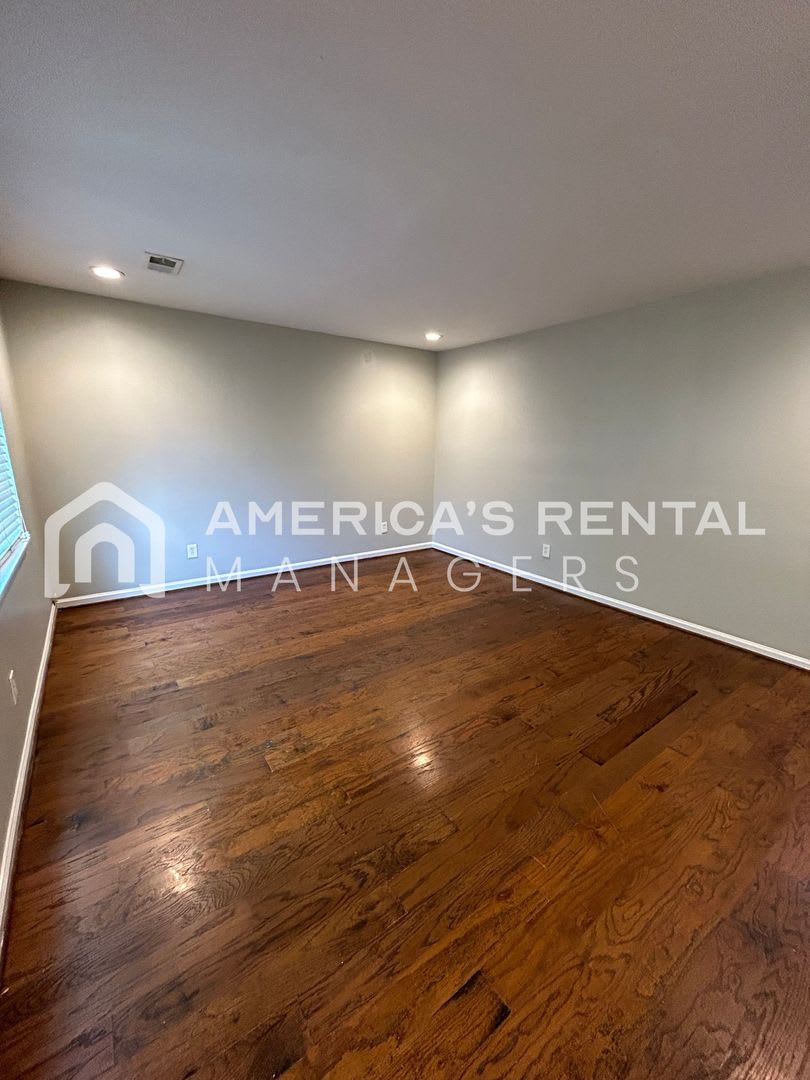 Deposit Pending Beautifully Remodeled Home For Rent In Grayson Valley View With 48 Hours Notice – photo 3
