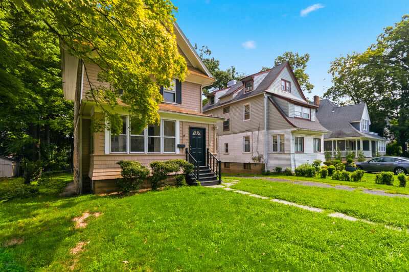 99 Lincoln Ave. – photo 2