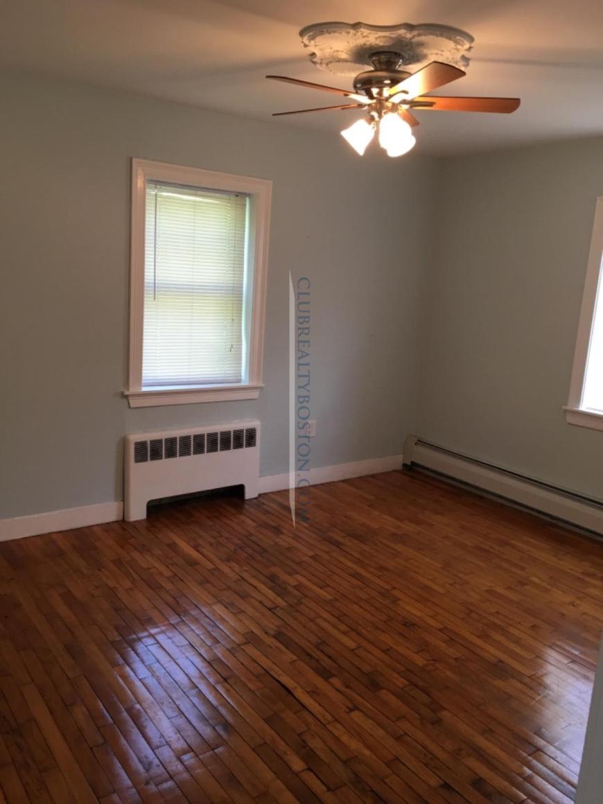 23 Brock St. – photo 3