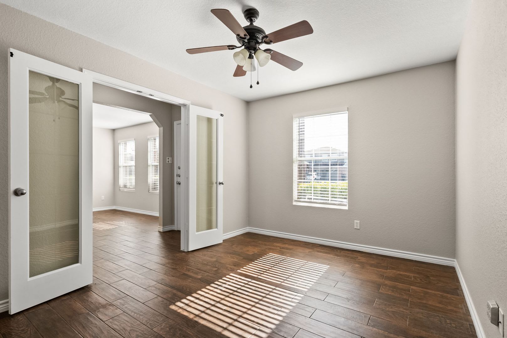 2409 Riley Dr – photo 3