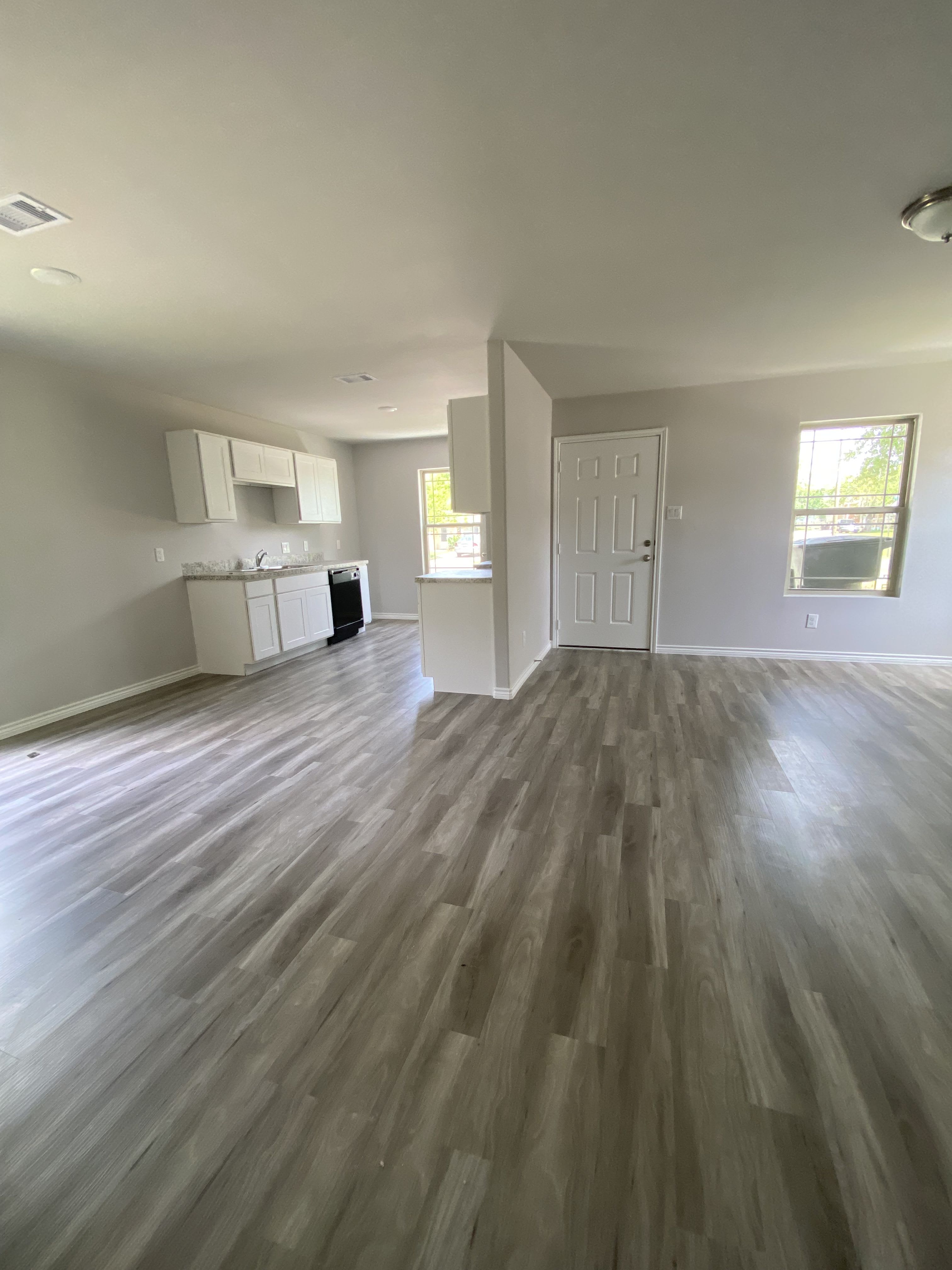 1101 9Th St – photo 3