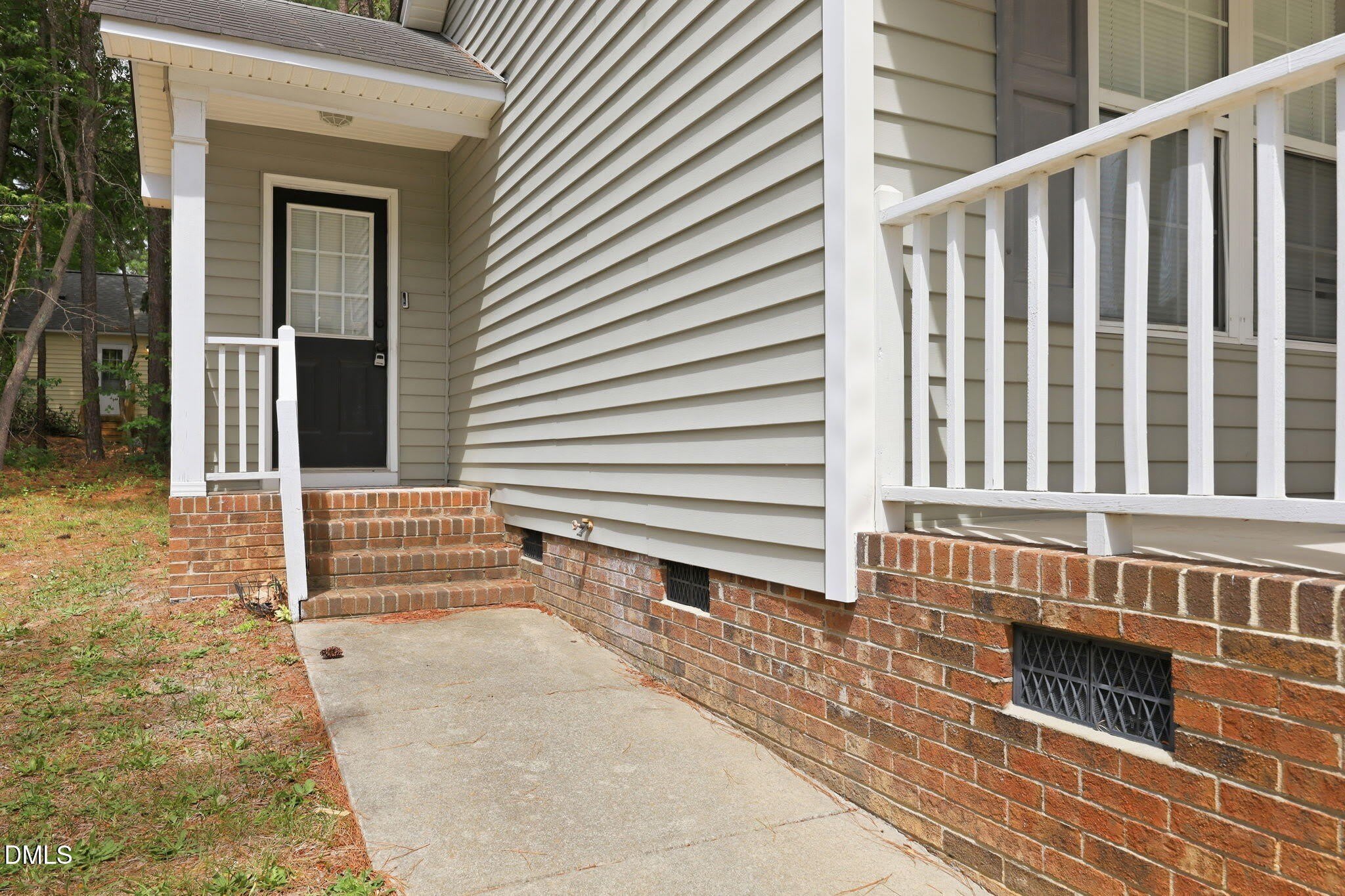 1057 Mailwood Drive – photo 3