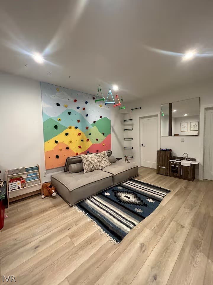 570 Tyner Way – photo 3