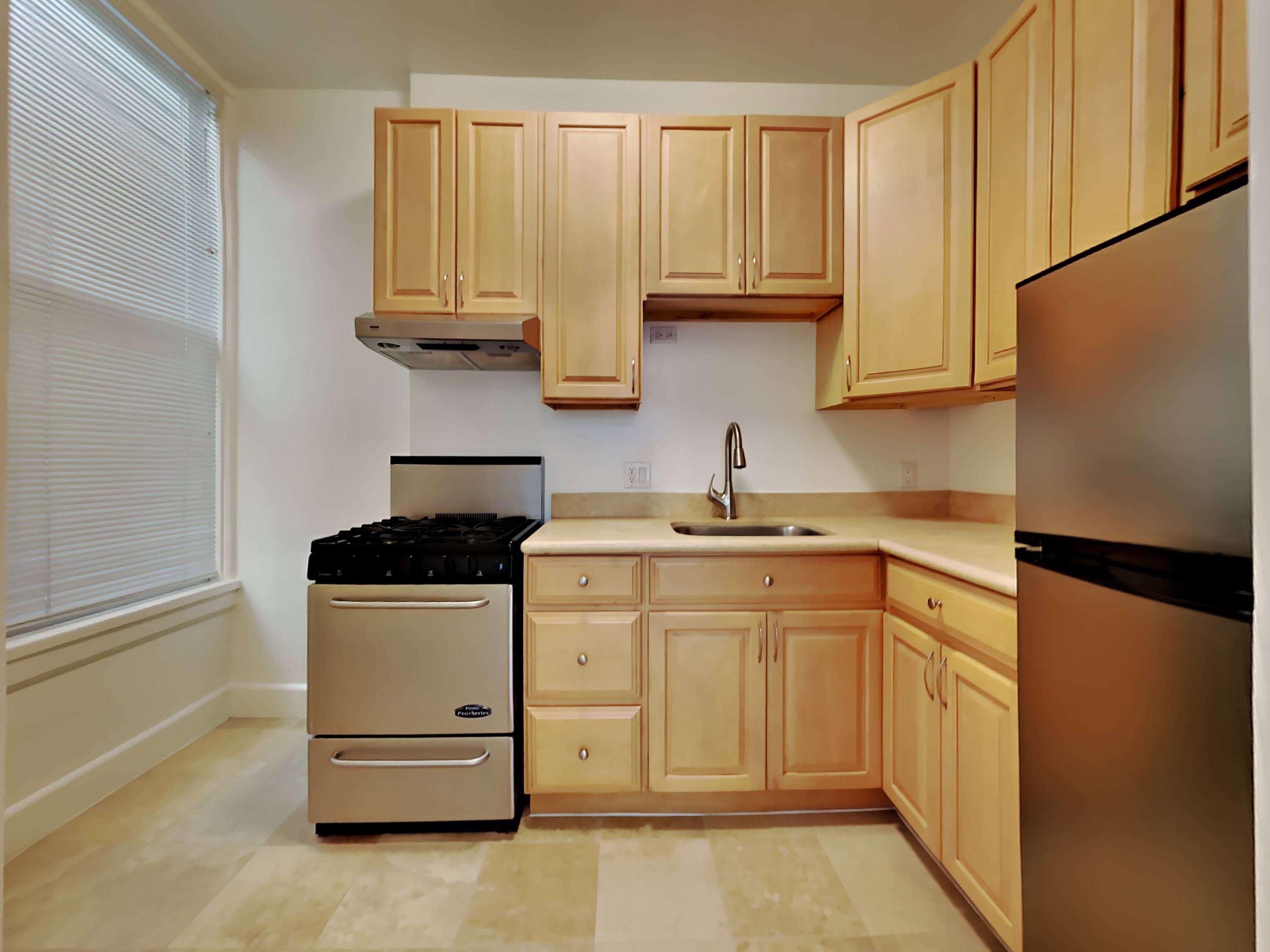 1677 Bush Street – photo 2