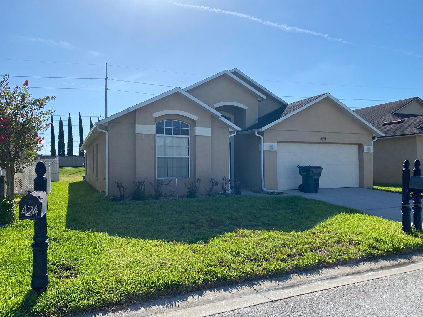 Charming 3-Bedroom Home with No Rear Neighbors – Available Now! – photo 1