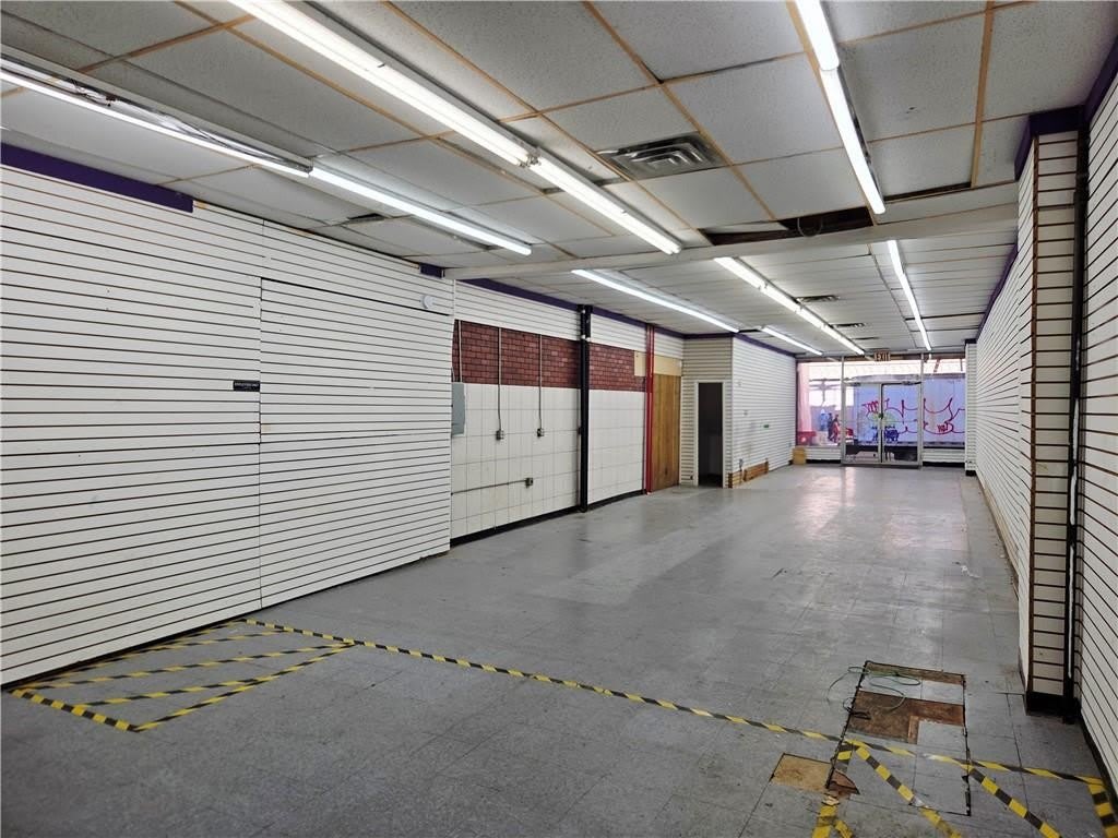 724 Broadway – photo 2