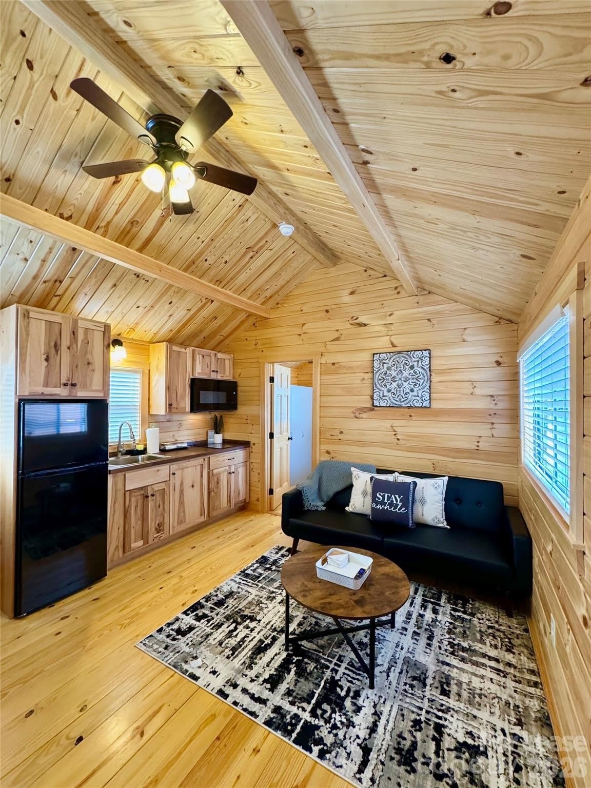 83 Coyote Drive – photo 2