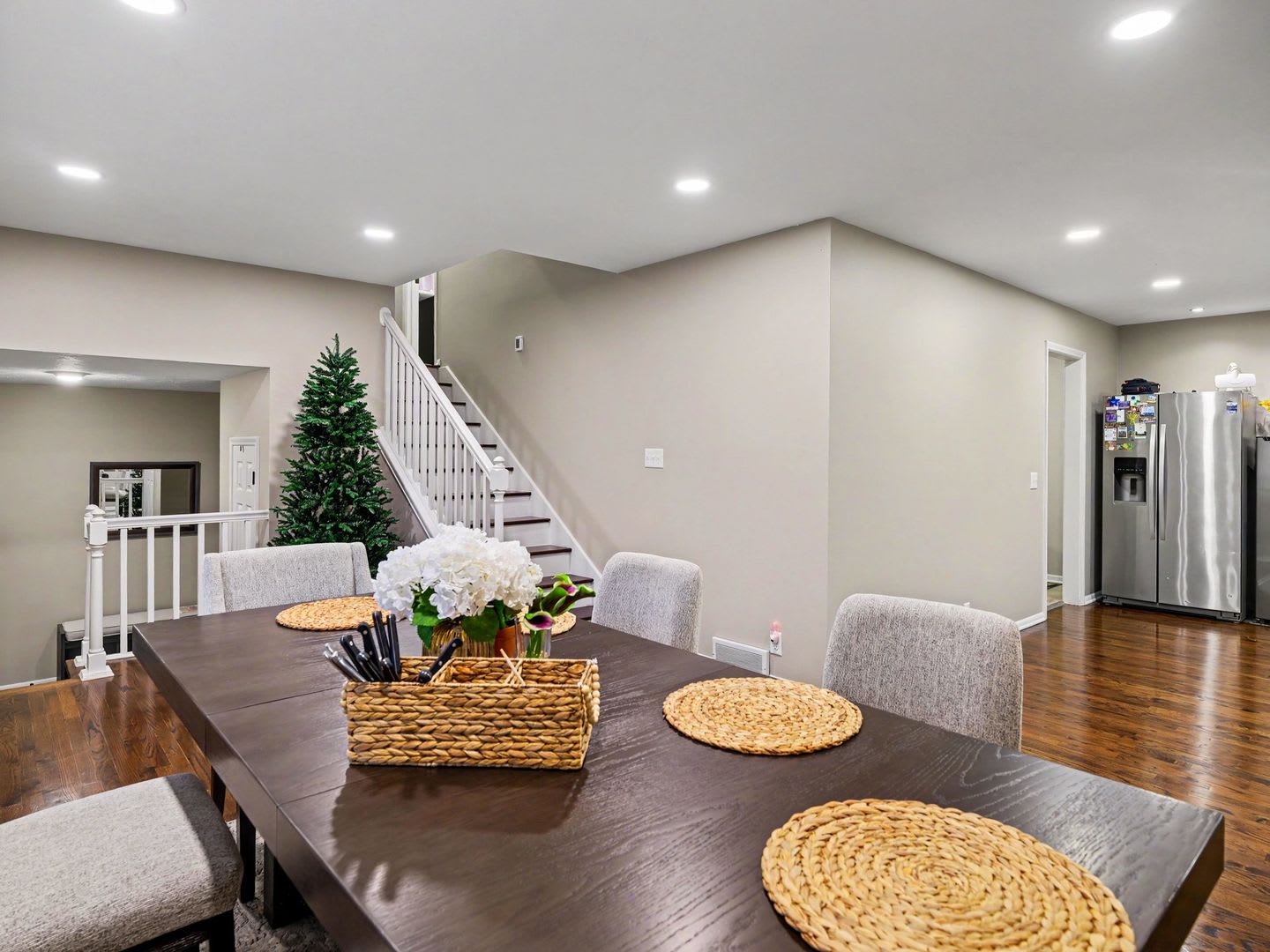 4 Bedroom Bellevue Home – photo 2