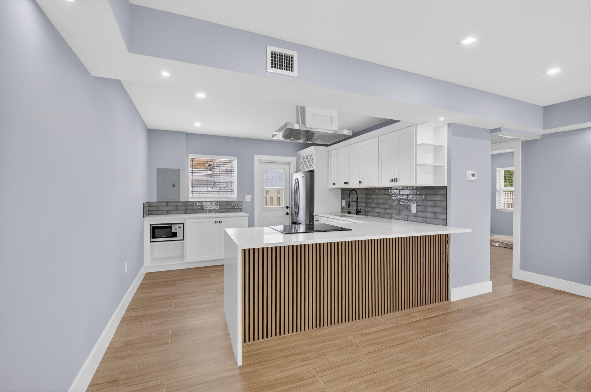 341 SE 3rd Avenue – photo 4