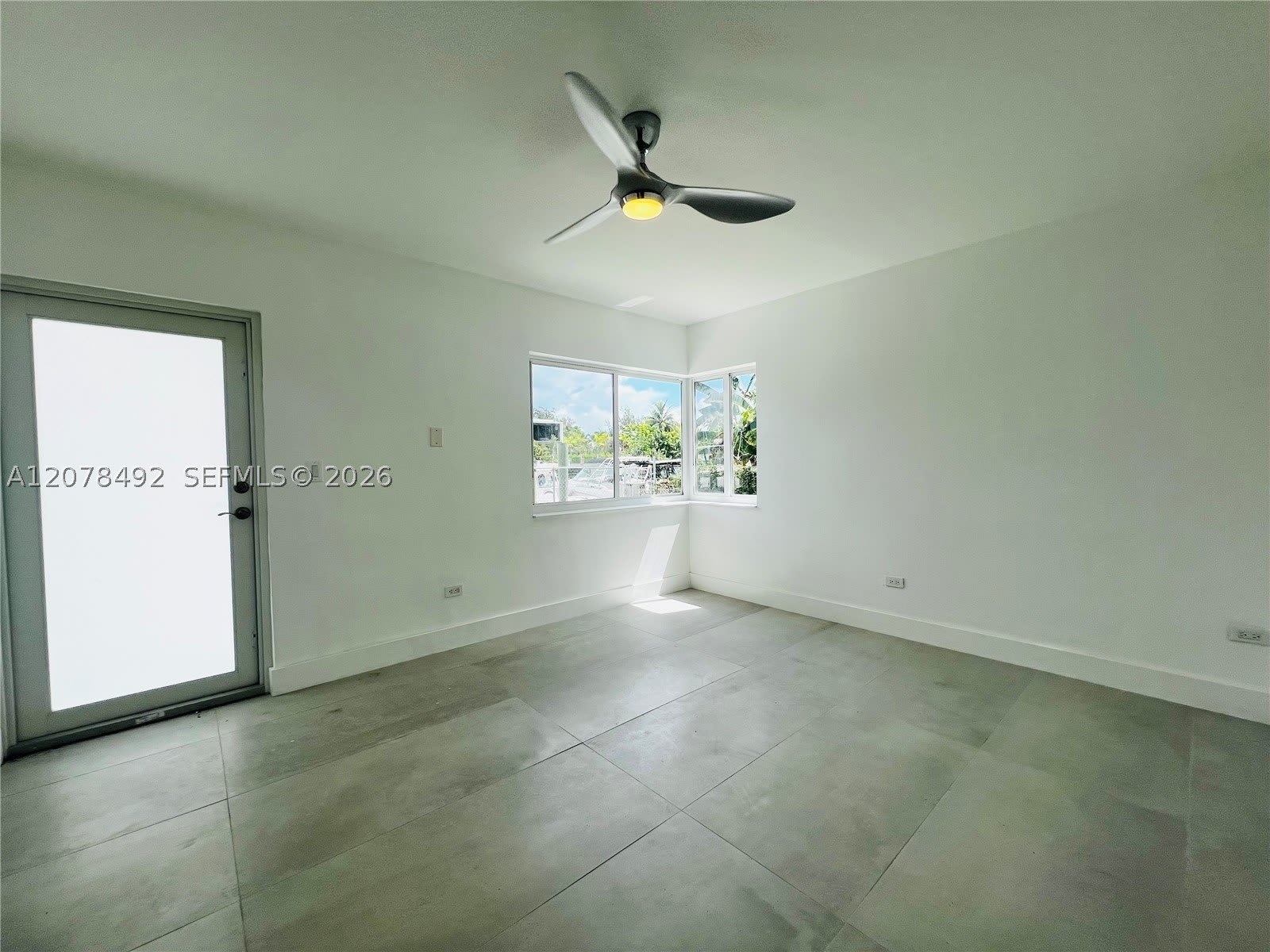 2045 Calais Dr – photo 4
