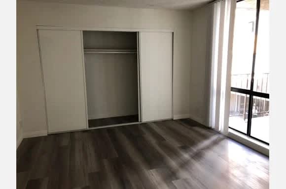 515 S. La Fayette Park Pl. – photo 3