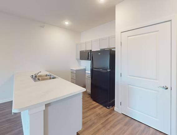 Greenwood Apartments – photo 1
