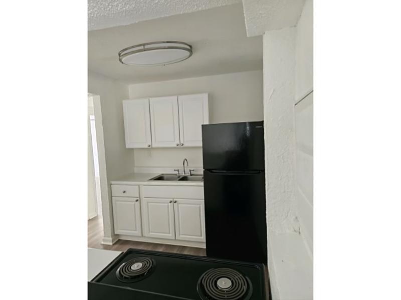 Caroline Village – photo 2
